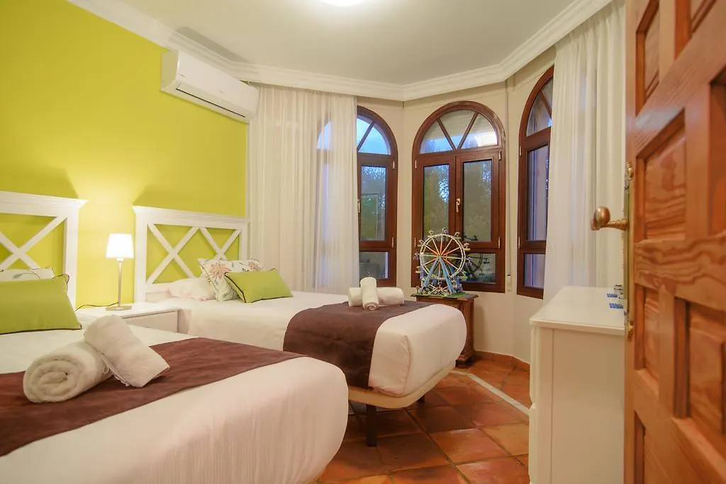 Villa Montecarlo Marbella 0*,  Spain