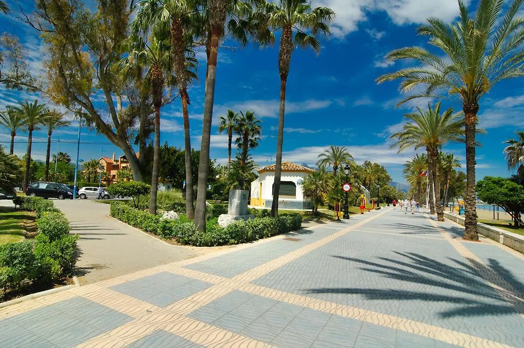 Villa Montecarlo Marbella 0*,