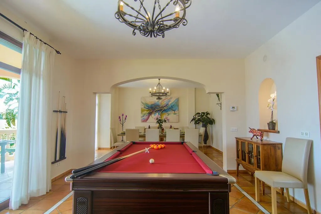 Villa Montecarlo Marbella